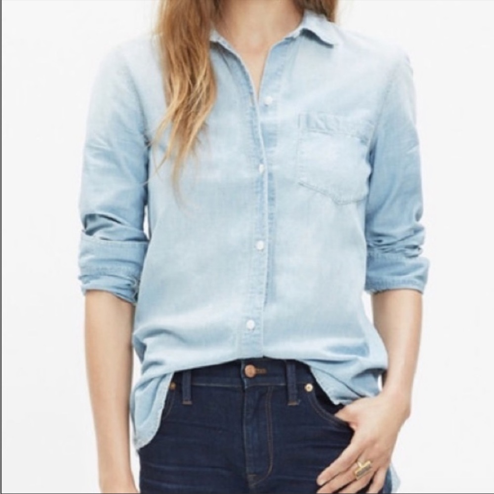 Madewell light blue chambray long sleeve size XS